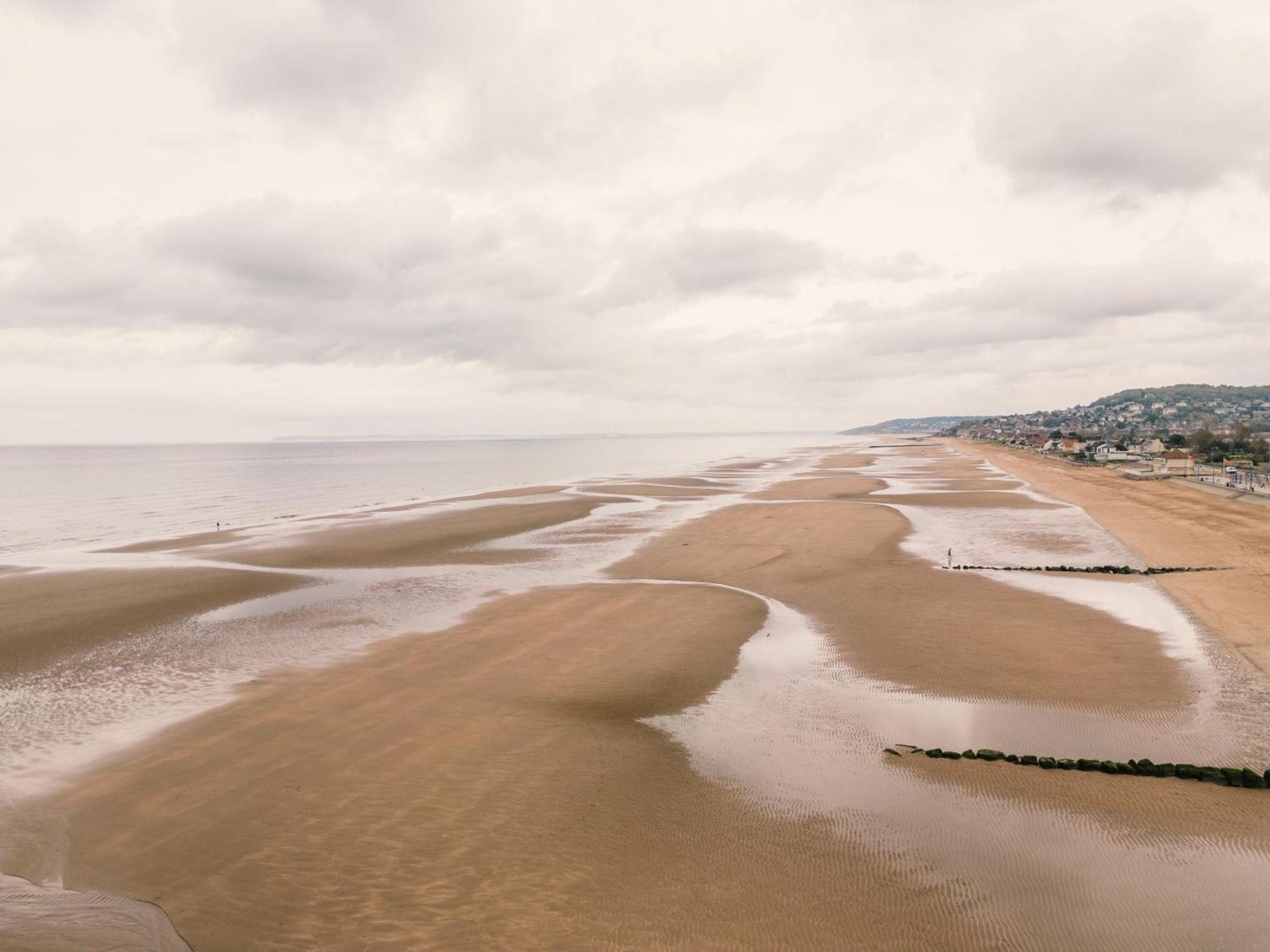 ibis Styles Deauville Villers Plage Exterior foto