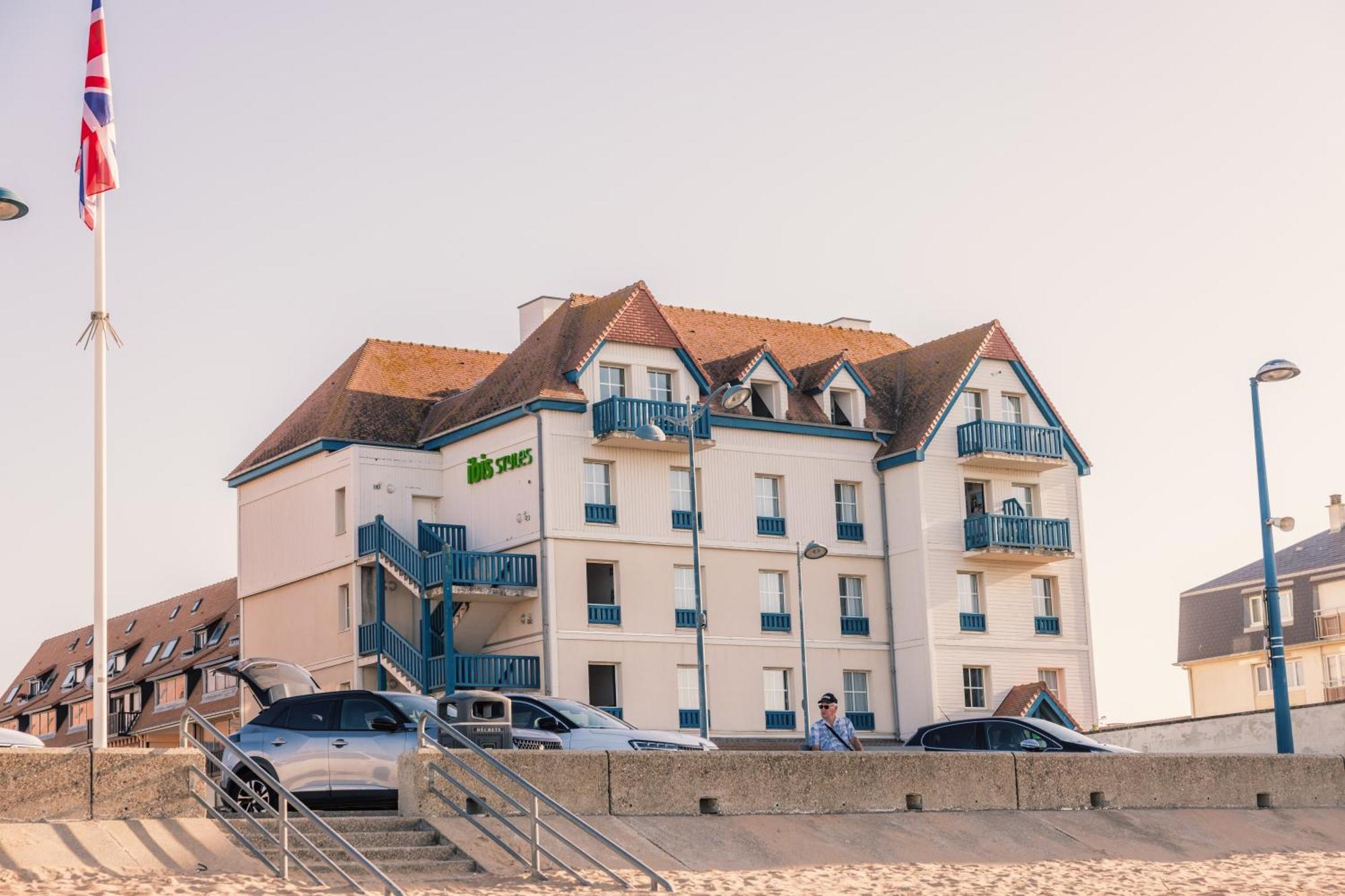 ibis Styles Deauville Villers Plage Exterior foto