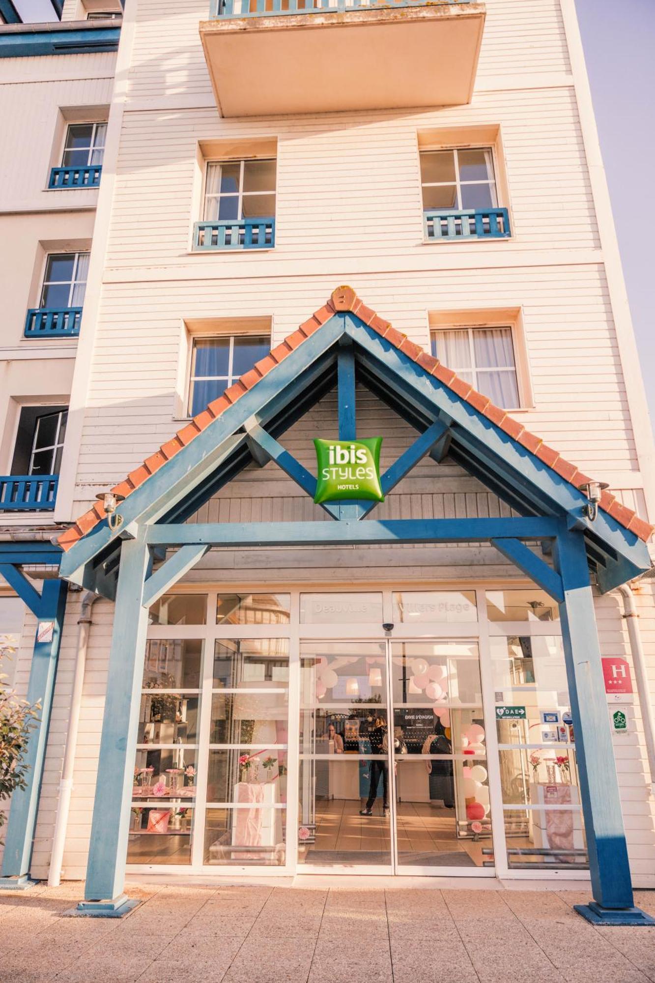 ibis Styles Deauville Villers Plage Exterior foto